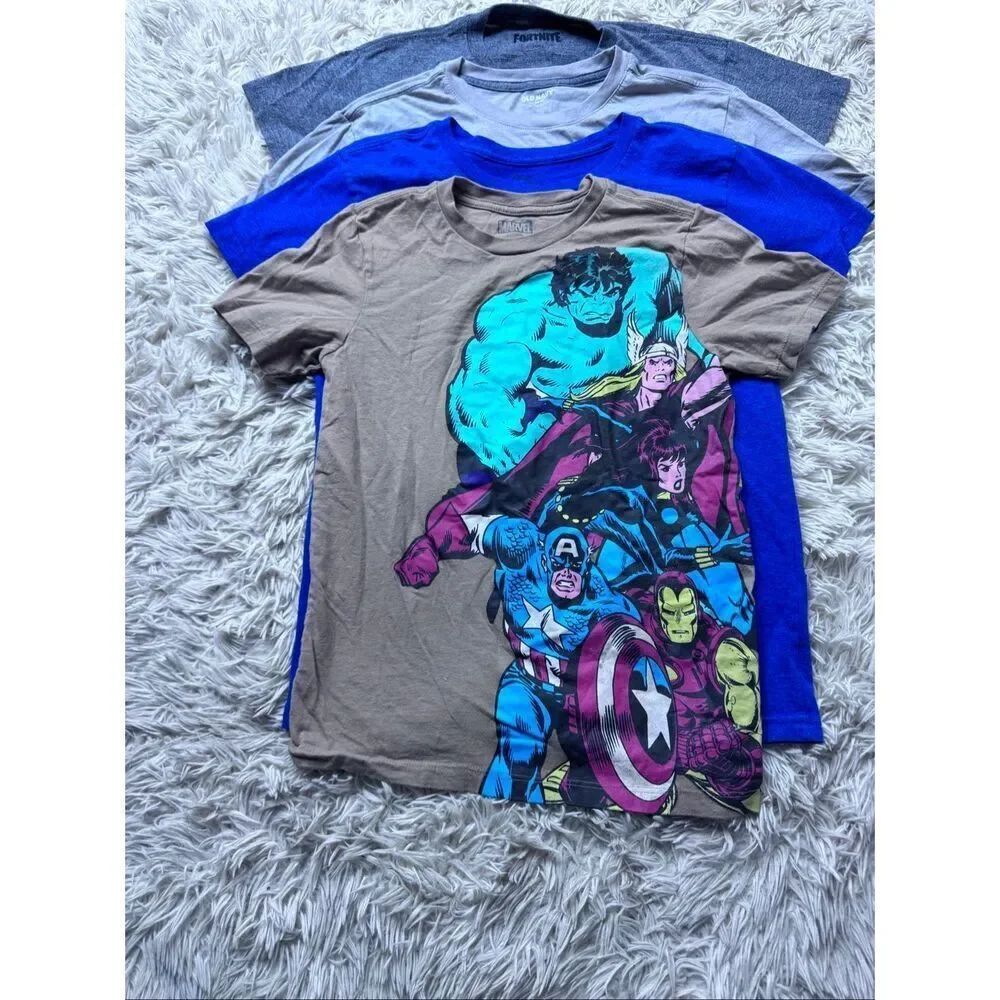 4 piece boys T-shirt bundle size 10-12 by Old Navy, Marvel, Fortnite & Star Wars